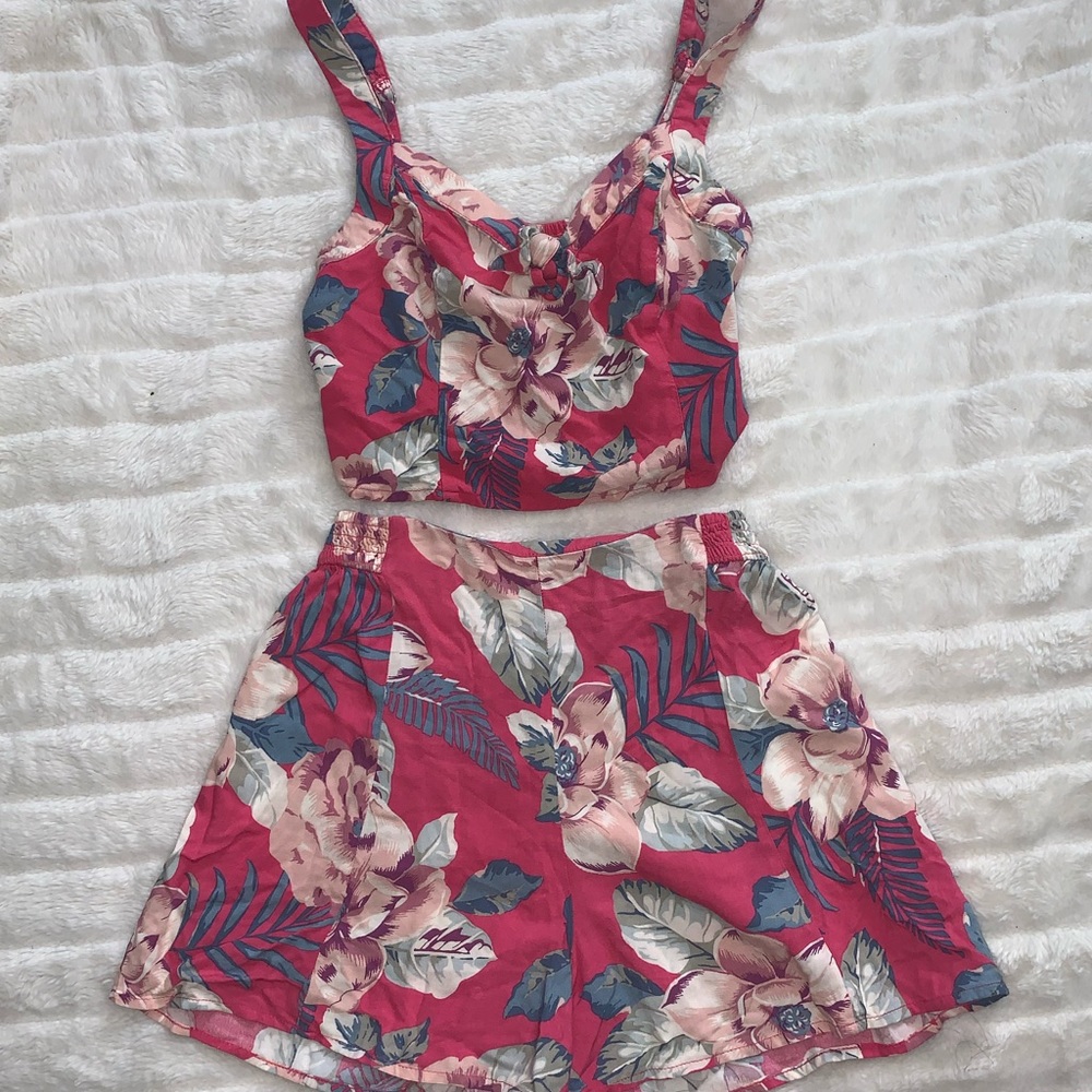 Two piece set